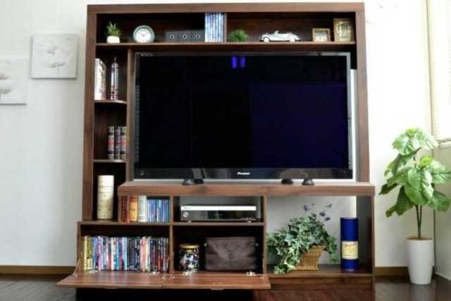 壁面収納テレビ台の選び方｜ハイタイプの長所と短所を詳しく解説