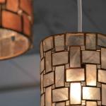 カピス貝を編みこんだ様なデザイン