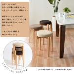 円形座面の張地にはファブリックを採用