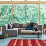 同色のクッションが3個付属