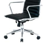 クロームメッキが高級感漂います