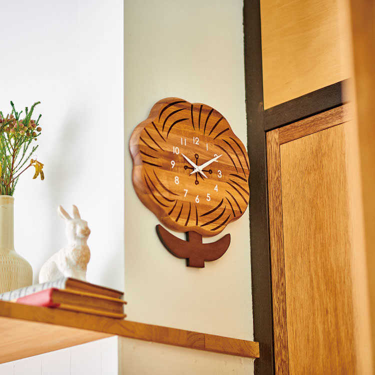 CL-2234 壁掛け時計木製フラワー 天然木製北欧・音なしスイープ針