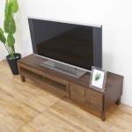 落ち着いたブラウンカラー