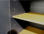 棚板は高さを調節できる可動棚
