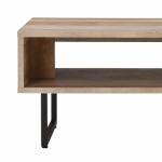 脚はスタイリッシュなスチール脚を採用