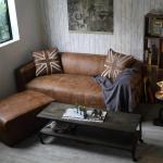 セミアニリン革を使用