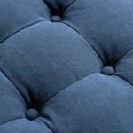 全体にボタンをあしらうことで丸みが強調