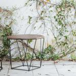 木製天板とアイアンの組合せ