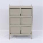 3段×2列とシンプルなフォルム