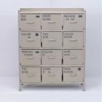 収納は4段×3列で12杯の引き出し