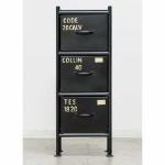 素材は頑丈なスチールを使用