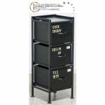 ホワイトの英字のロゴがおしゃれ