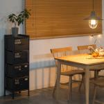 天板のフチ部分に高さ2.5cm