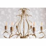 寿命が長いLED電球が付属