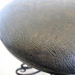 素材は合皮レザーを使用