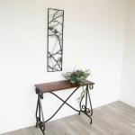 白い壁紙に映えてモダンな印象