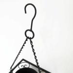 上部に付いているフックで取り付け可能