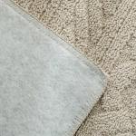 冬は暖かく夏はサラッとした毛足