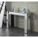 ポイントにキラキラとした装飾