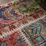 アンティークならではの擦れたような風合い