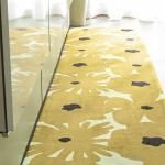 存在感のある北欧風花柄模様