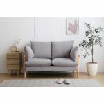 コーディネートしやすいグレー