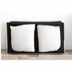 クッションは本体の中に収納された状態