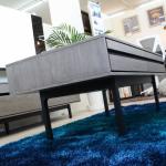 天然木アッシュ無垢材を使用