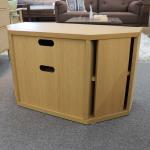 背面は化粧仕上げが施された丁寧なつくり