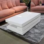 見る角度によって表情が変わる