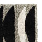 コットン素材を贅沢に使用