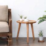 ソファやベッド横