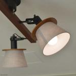 柔らかい雰囲気のファブリック製シェード