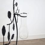 一輪挿しにおすすめな細長いフォルム