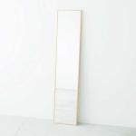 壁に立てかけて使用するのもおしゃれ