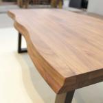 無垢集成材を使用