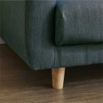 脚は高さ10cmある