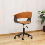 背もたれが低く圧迫感のないデザイン