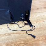 電源はソファ裏から配線可能