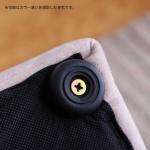 座面下にロータイプの脚