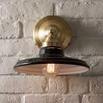 関節部分は可動式