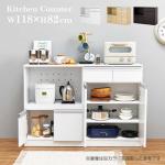 多機能な収納構成