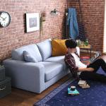 圧迫感の少ない脚が短いフロアソファー