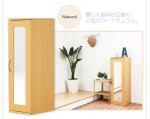 カラーは定番人気のナチュラルを採用