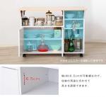 スッキリ収納できる可動棚付き