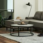 丸い天板を支えるフレーム