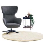 天板の下にも棚板を設けている