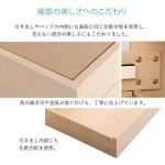ベッドや引き出しの内側にも木目