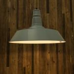 絶妙な深みのあるカーキ色