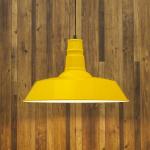 イエローを採用